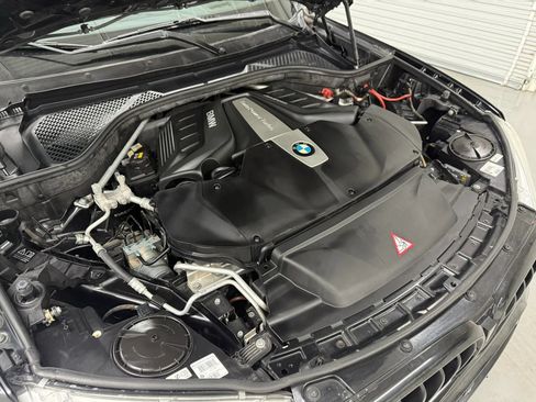 Used 2017 BMW X6 xDrive50i AWD/4WD image 51