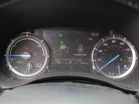 Used 2022 Toyota Highlander XLE AWD/4WD image 11