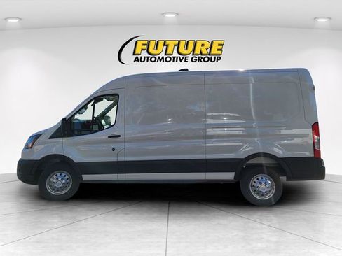 New 2026 Ford Transit 250 148 Medium Roof w/ Load Area Protection Package image 7