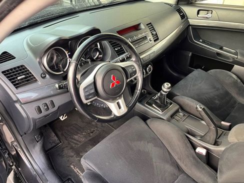 Used 2010 Mitsubishi Lancer Evolution GSR image 13