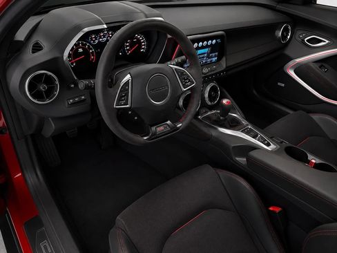 Used 2018 Chevrolet Camaro ZL1 RWD image 8