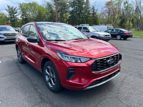 Used 2024 Ford Escape ST-Line w/ Tech Pack #1 image 3