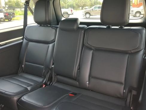 New 2026 Ford Expedition Max Platinum w/ Stealth Appearance Package AWD/4WD image 16