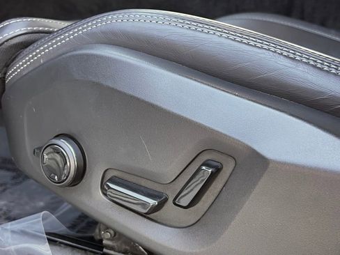 Used 2021 Volvo XC60 T5 Inscription image 32