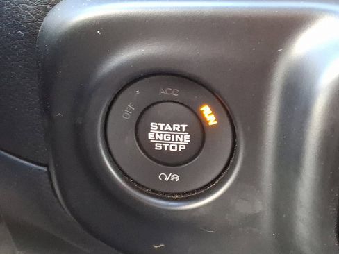 Used 2021 Jeep Wrangler Unlimited Sport image 24