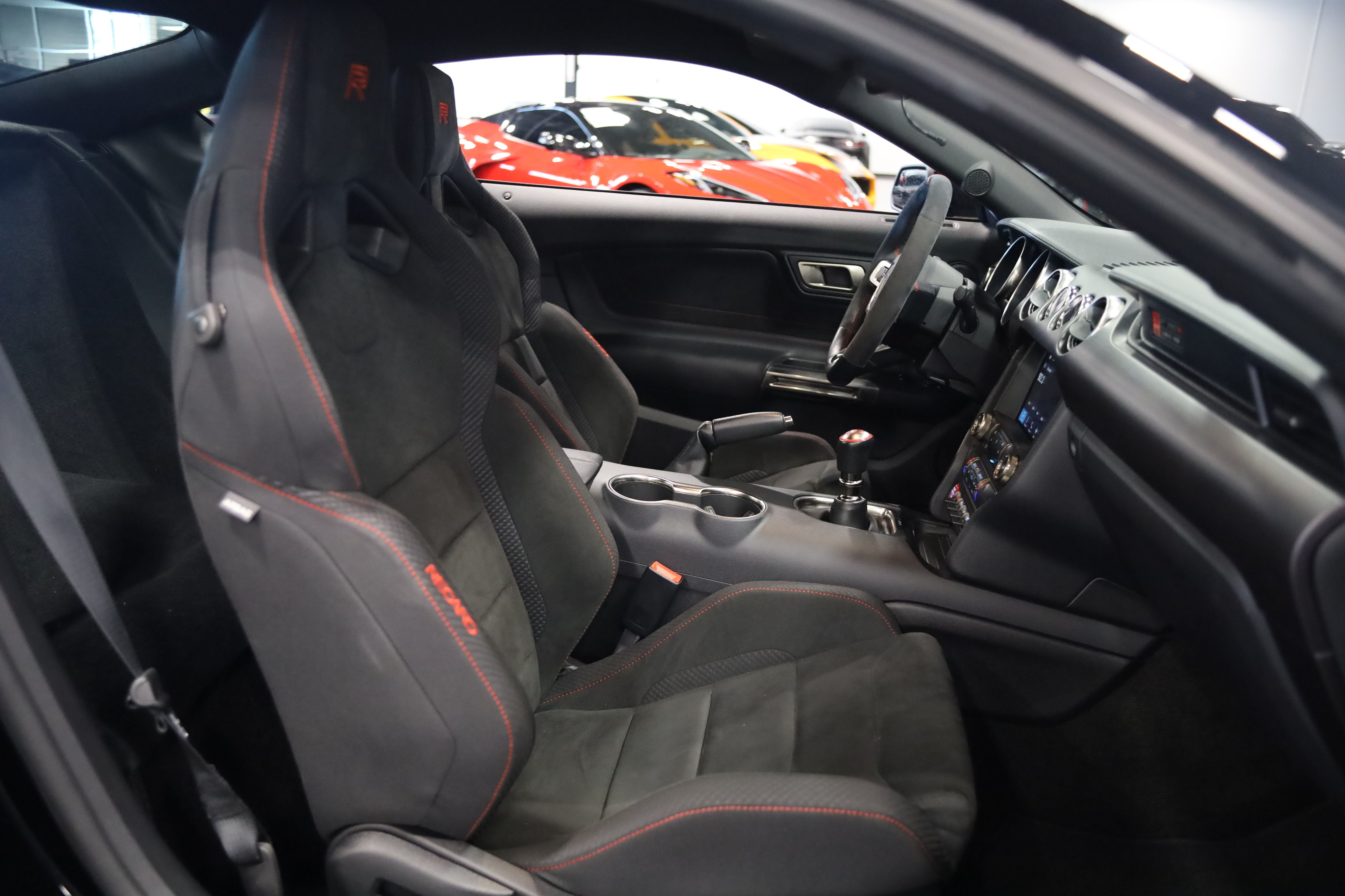 Used 2017 Ford Mustang Shelby GT350R w/ GT350R Equipment Group 920A RWD image 36