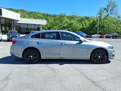 Used 2024 Chevrolet Malibu LT FWD image 6