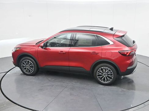 New 2026 Ford Escape SE w/ PHEV Premium Package FWD image 32