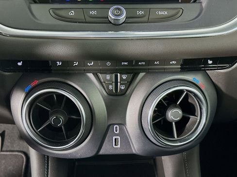 Used 2022 Chevrolet Blazer LT image 24