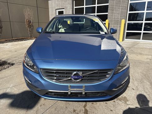 Used 2014 Volvo S60 T5 image 3