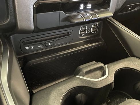 Used 2019 RAM 1500 Big Horn AWD/4WD image 19