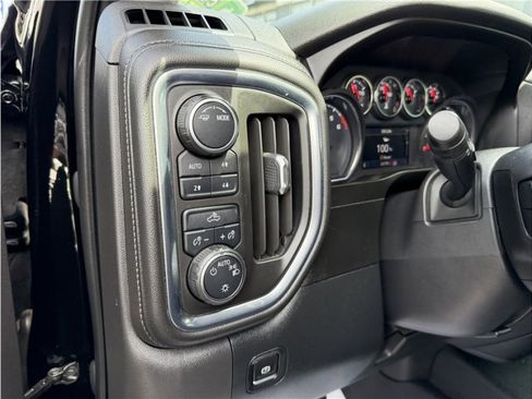 Used 2020 Chevrolet Silverado 1500 LT w/ All-Star Edition AWD/4WD image 34