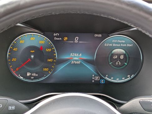 Used 2021 Mercedes-Benz GLC 300 4MATIC w/ AMG Line image 29