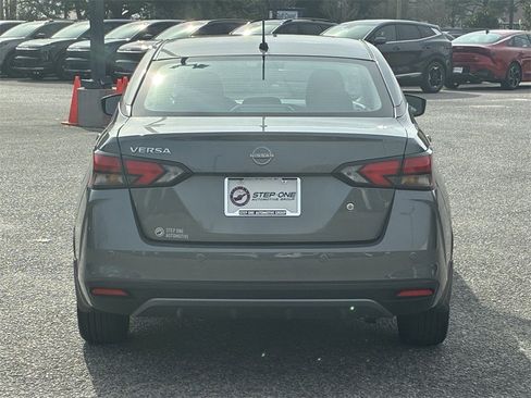 Used 2024 Nissan Versa S w/ S Plus Package image 6