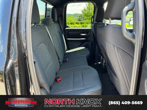 New 2026 RAM 1500 Express AWD/4WD image 21
