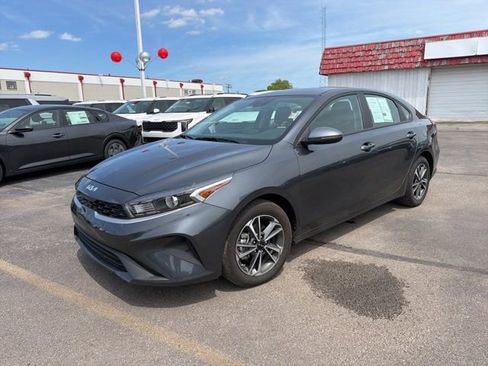 Certified 2024 Kia Forte LXS w/ LXS Technology Package FWD image 1