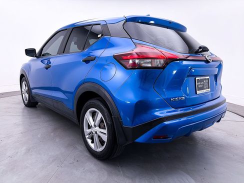 Used 2021 Nissan Kicks S FWD image 11