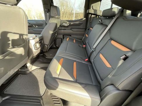 New 2026 GMC Sierra 1500 AT4 w/ AT4 Premium Package AWD/4WD image 10