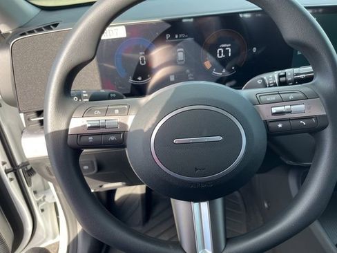 New 2026 Hyundai Kona SE AWD/4WD image 13