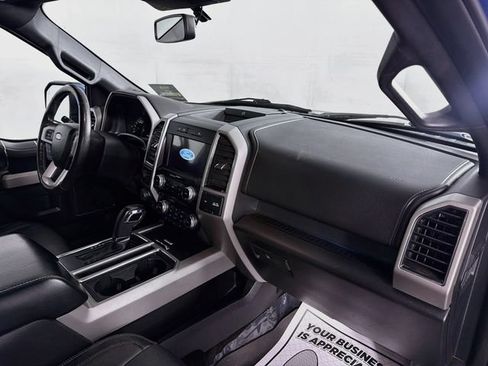 Used 2018 Ford F150 Lariat w/ Equipment Group 502A Luxury AWD/4WD image 31