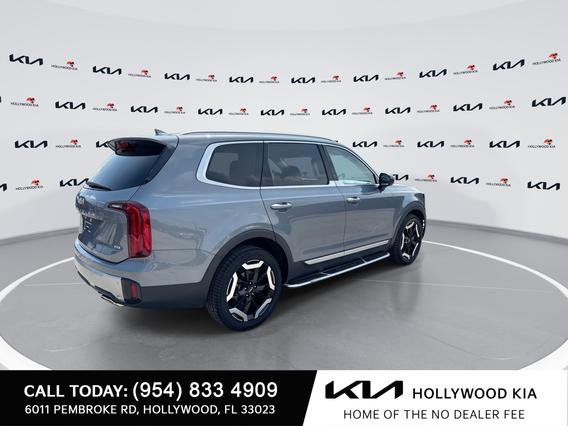 Certified 2023 Kia Telluride S w/ S Sunroof Package AWD/4WD image 8
