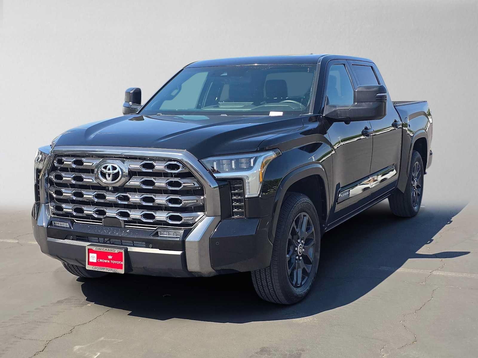Used 2023 Toyota Tundra Platinum w/ Advanced Package AWD/4WD image 7