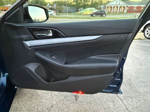 Used 2017 Nissan Maxima 3.5 S FWD image 19