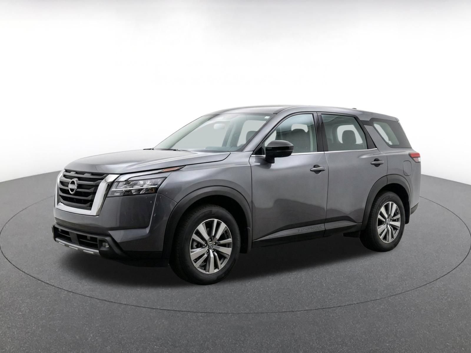 Used 2025 Nissan Pathfinder SV AWD/4WD image 3