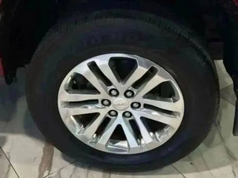 Used 2017 GMC Canyon SLT w/ Driver Alert Package image 28