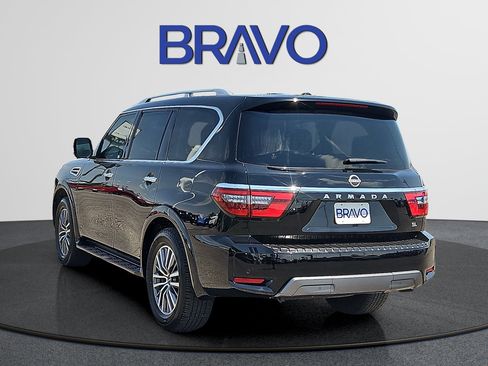Used 2024 Nissan Armada SL AWD/4WD image 3