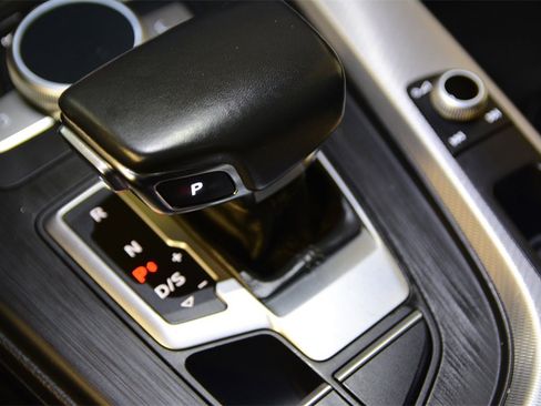 Used 2018 Audi A4 2.0T Premium Plus image 26