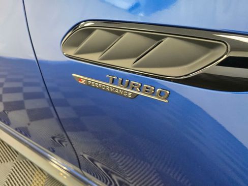 Used 2024 Mercedes-Benz C 63 AMG S image 23