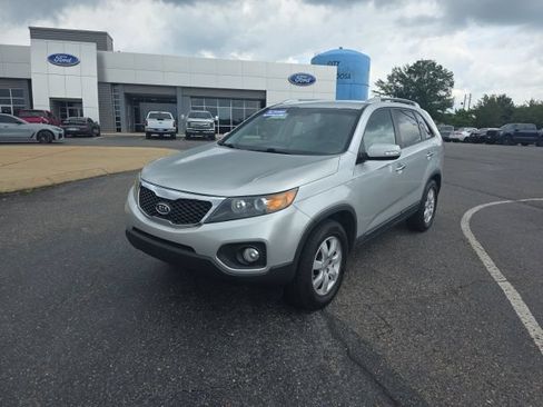 Used 2013 Kia Sorento LX w/ Convenience Pkg FWD image 7