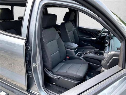 Certified 2026 Chevrolet Colorado W/T RWD image 9