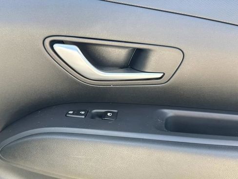 Used 2023 Hyundai Tucson SE image 20