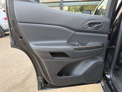 Used 2021 GMC Acadia SLT w/ Premium Package image 37