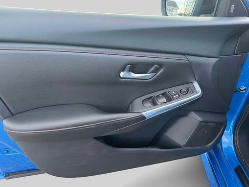 Used 2025 Nissan Sentra SR w/ Trunk Package FWD image 15