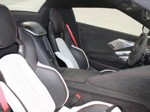 Used 2023 Chevrolet Corvette Stingray Premium Conv image 18
