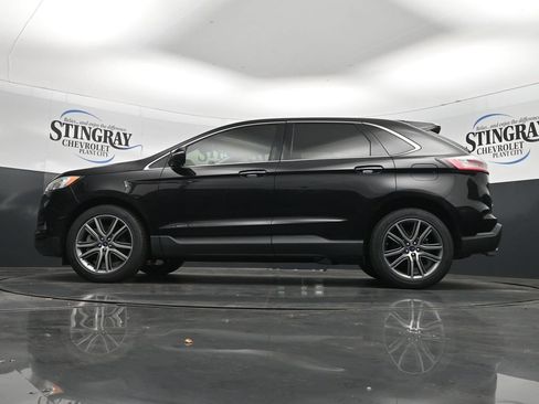 Used 2021 Ford Edge Titanium FWD image 29