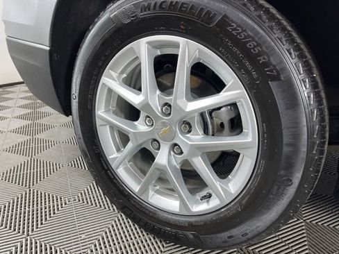 Used 2024 Chevrolet Equinox LS FWD image 17