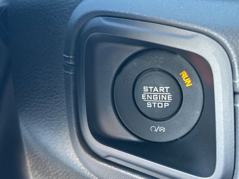 Used 2024 Jeep Wrangler Unlimited Rubicon w/ Convenience Group image 33