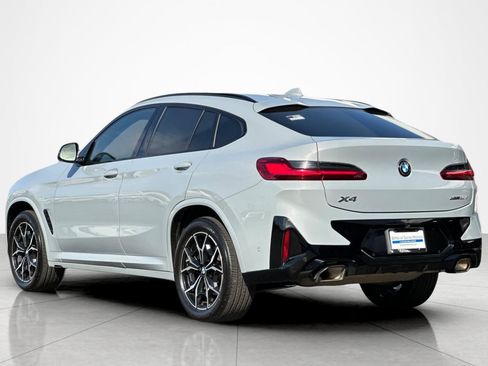 Used 2024 BMW X4 xDrive30i w/ Premium Package AWD/4WD image 3