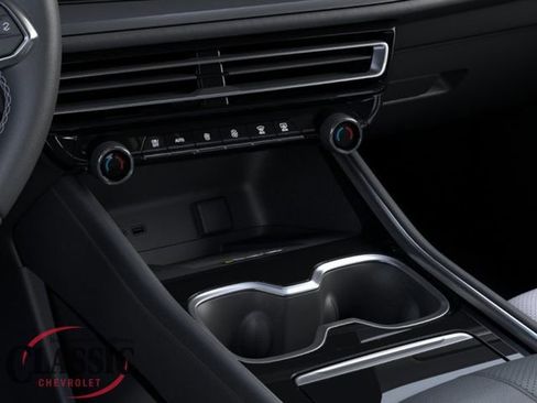 New 2026 Chevrolet Traverse High Country w/ LPO, Floor Liner Package FWD image 25