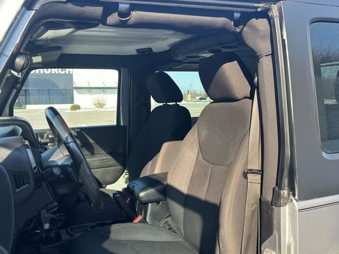 Used 2015 Jeep Wrangler Sport w/ Connectivity Group image 15