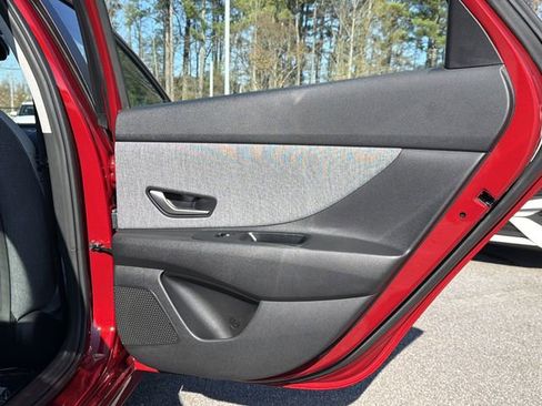 New 2026 Hyundai Elantra Limited image 16