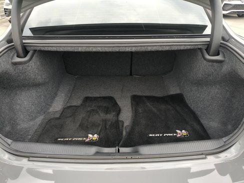 Used 2023 Dodge Charger Scat Pack RWD image 9