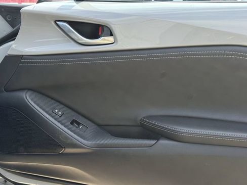 Used 2025 MAZDA MX-5 Miata RF Grand Touring RWD image 29
