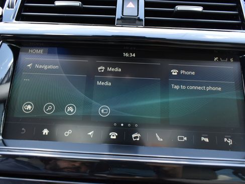 Used 2019 Land Rover Discovery HSE image 21