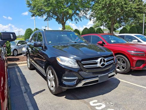 Used 2018 Mercedes-Benz GLE 350 4MATIC image 2