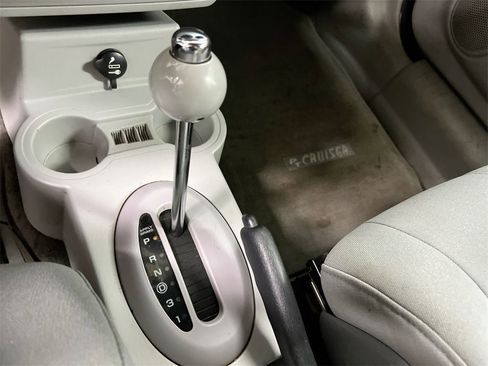 Used 2008 Chrysler PT Cruiser Touring w/ Sound Group II image 15